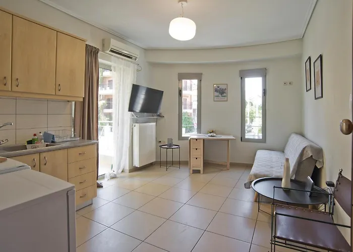 Filoxenia Modern Apt With Balcony Near Athens Ctr